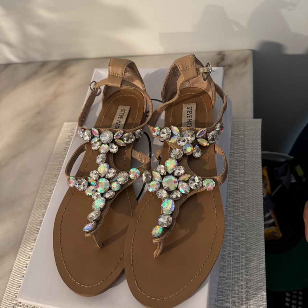 Shoes - Picture 3 of 3